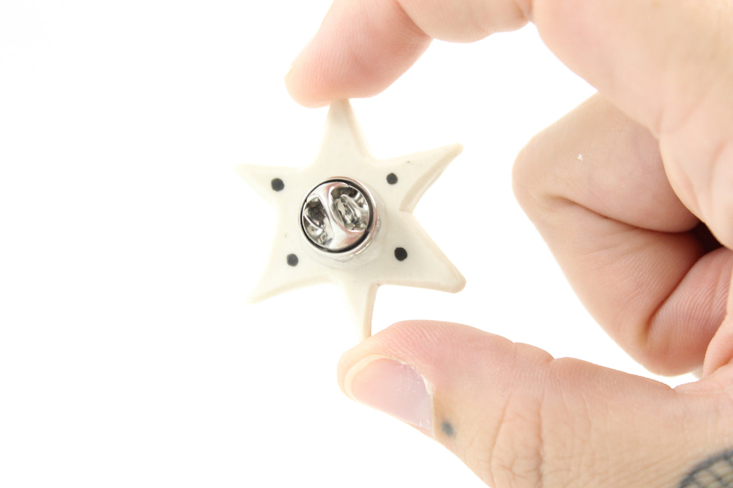 Trillium pin