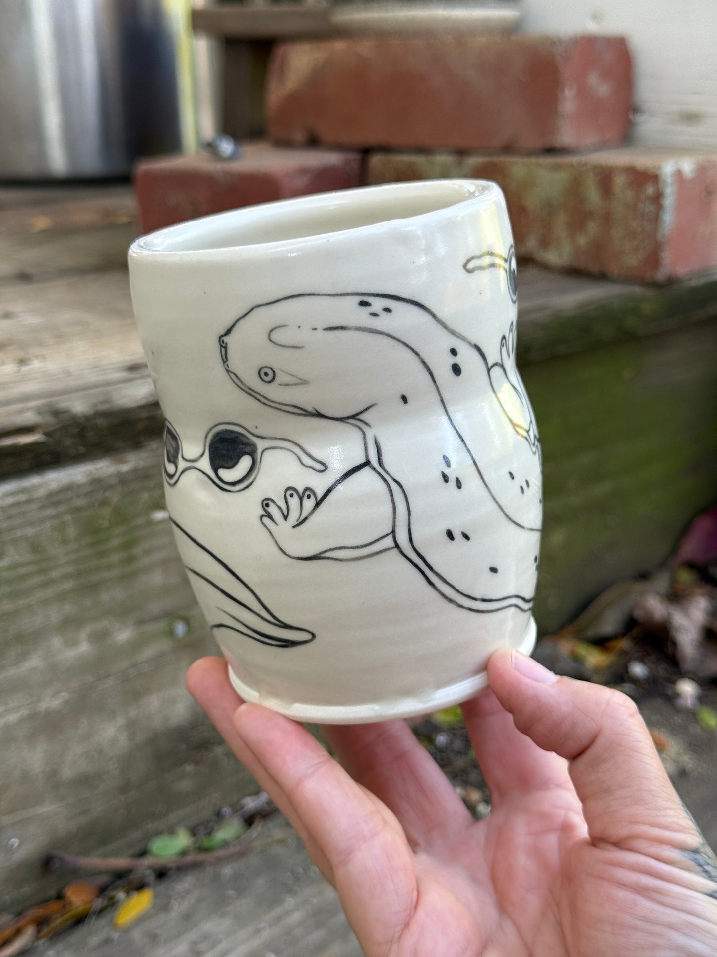 Hellbender and eggs tumbler