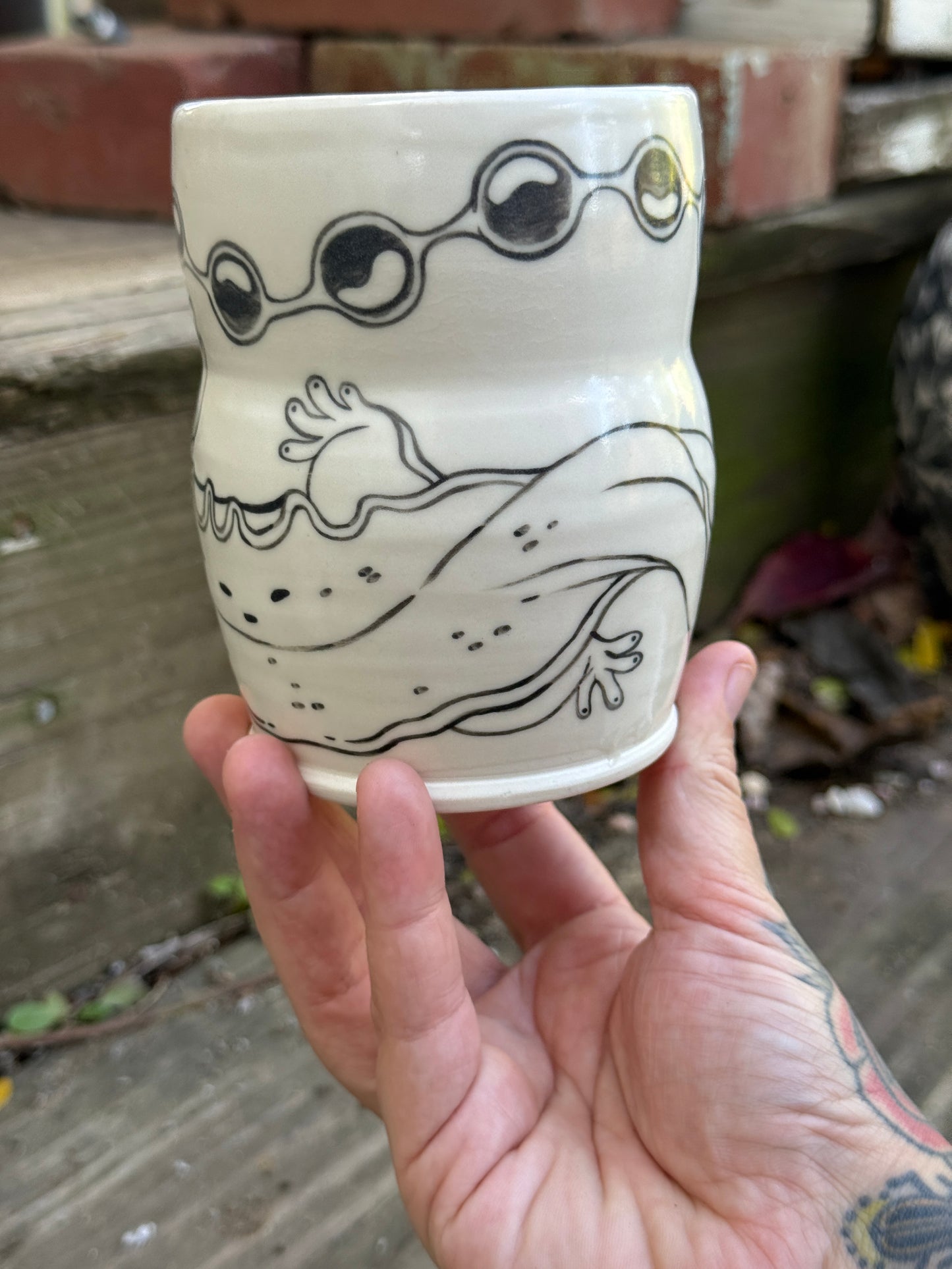 Hellbender and eggs tumbler