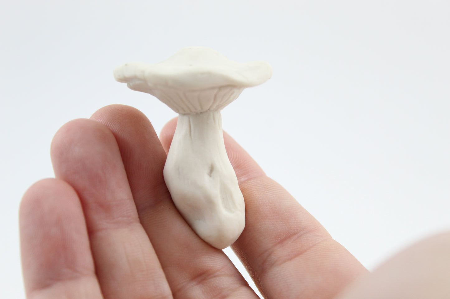 Carved ceramic Russula