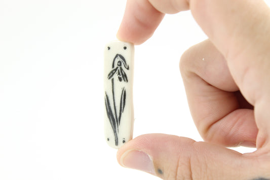 Snowdrop pin